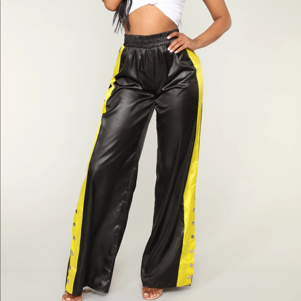 Fashion Nova Joggers